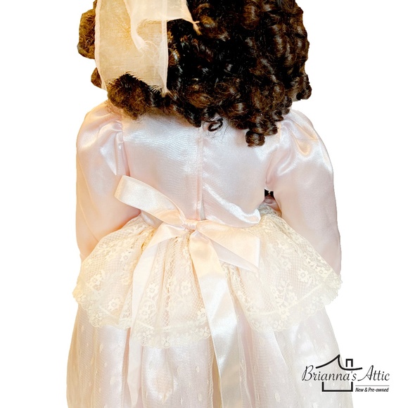 Vintyage Porcelain Doll with Baby Doll 31in - Picture 10 of 10